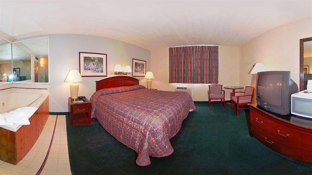 Travelodge By Wyndham Джексон Экстерьер фото